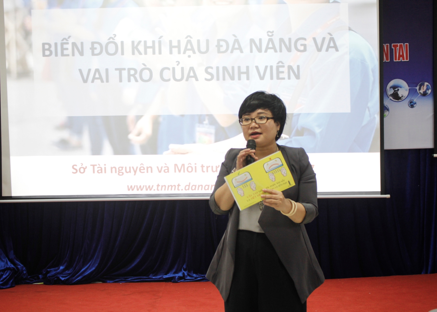 Anh 2
