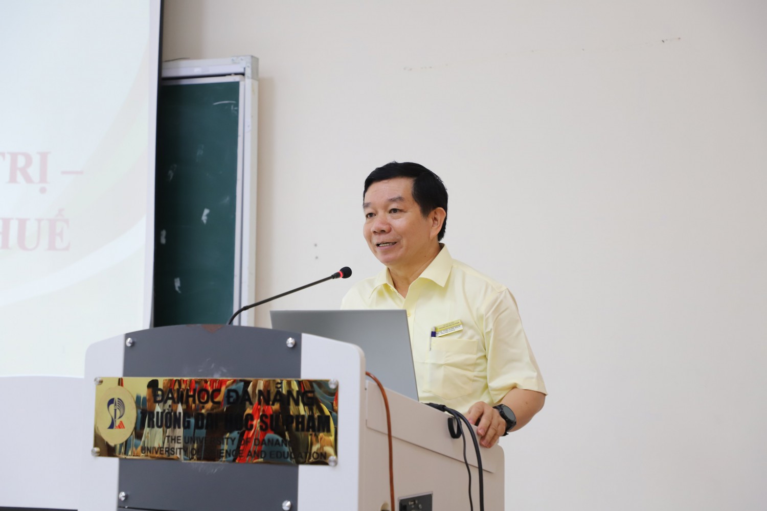 Ảnh 1. PGS.TS Trần Xuân Bách phát biểu