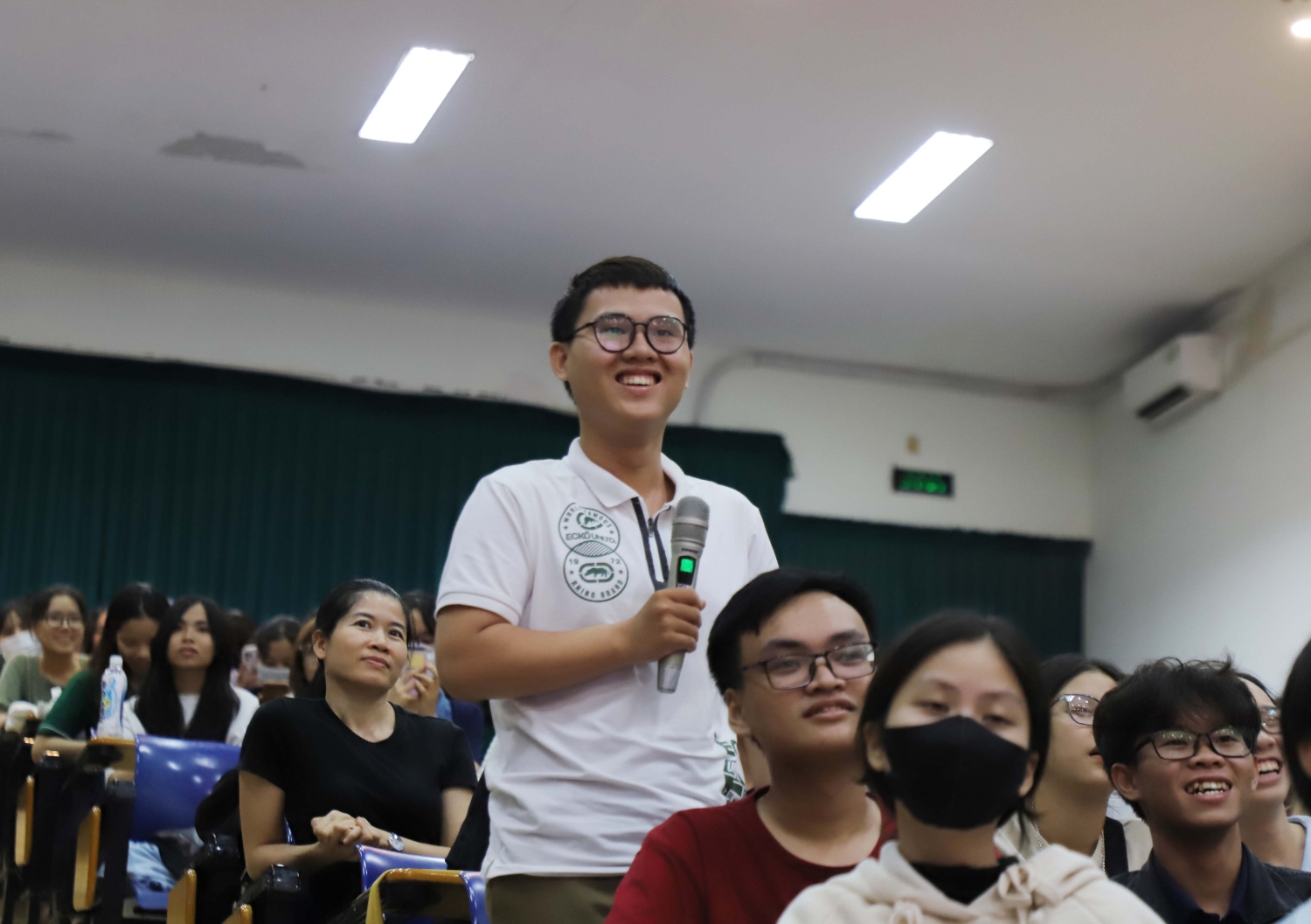 Dao tao ky nang chinh phuc nha tuyen dung cho sinh vien UED 11
