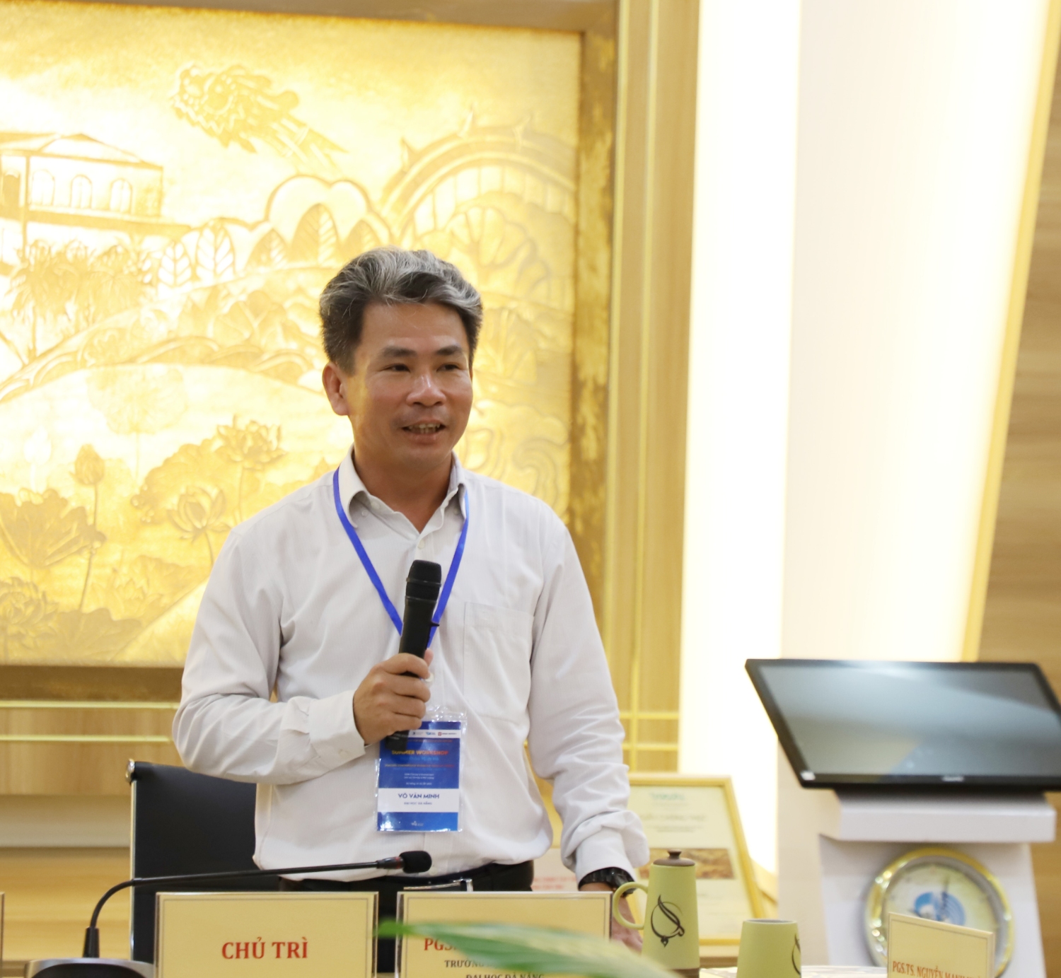 Hoi thao VIAN CE 02
