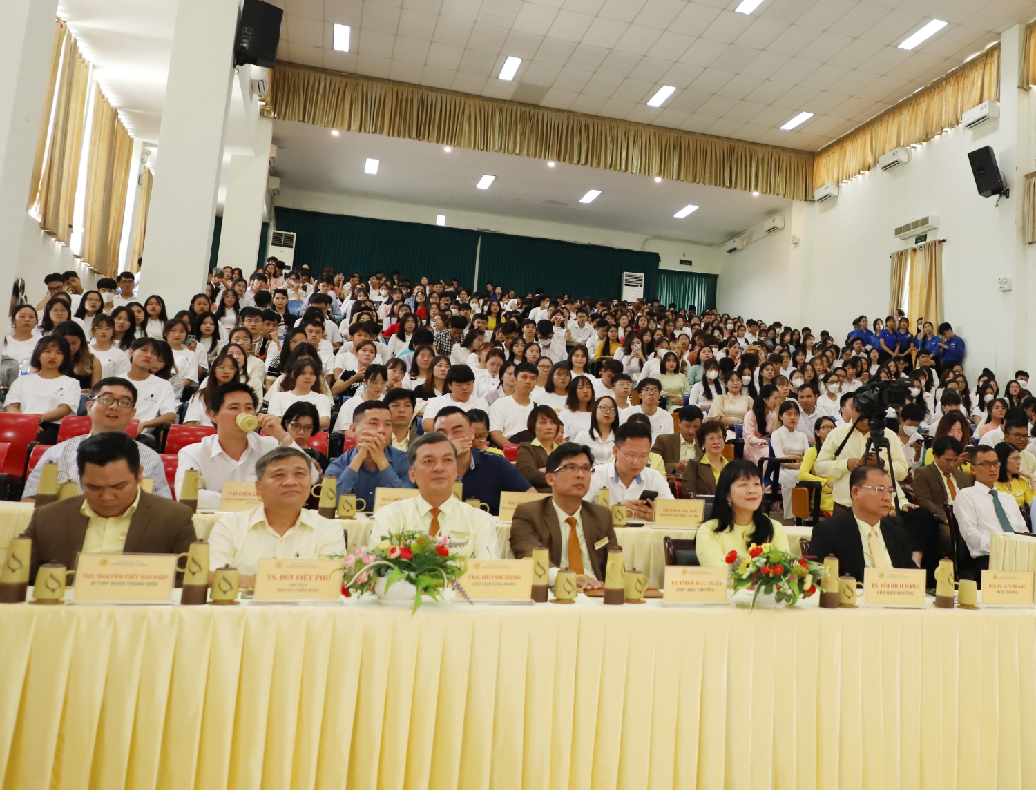 Truong DHSPDN Khai giang nam hoc 2023 2024 19