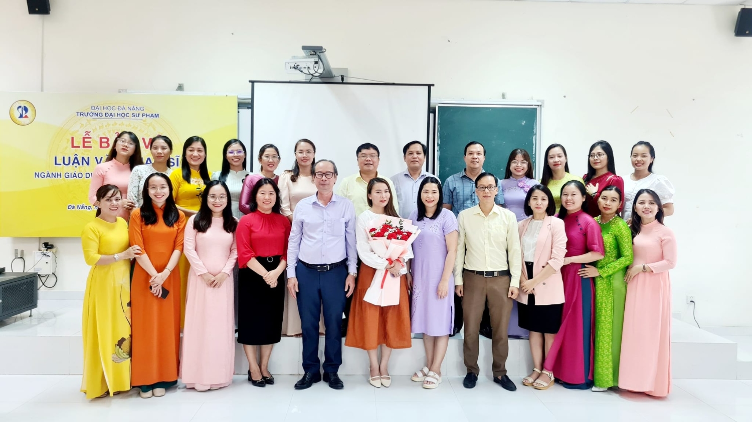 Bao ve luan van thac si Khoa Giao duc Tieu hoc