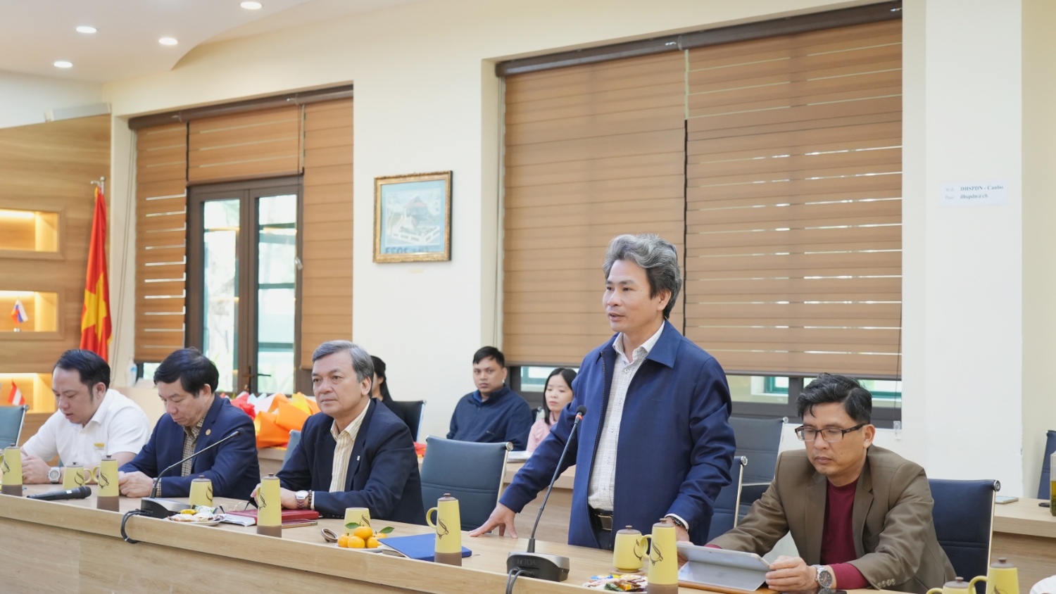 Gap mat CBVC nghi huu nam 2023 09