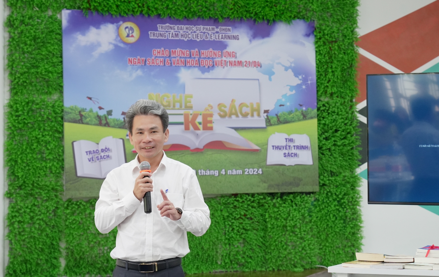 Nghe sach ke 18