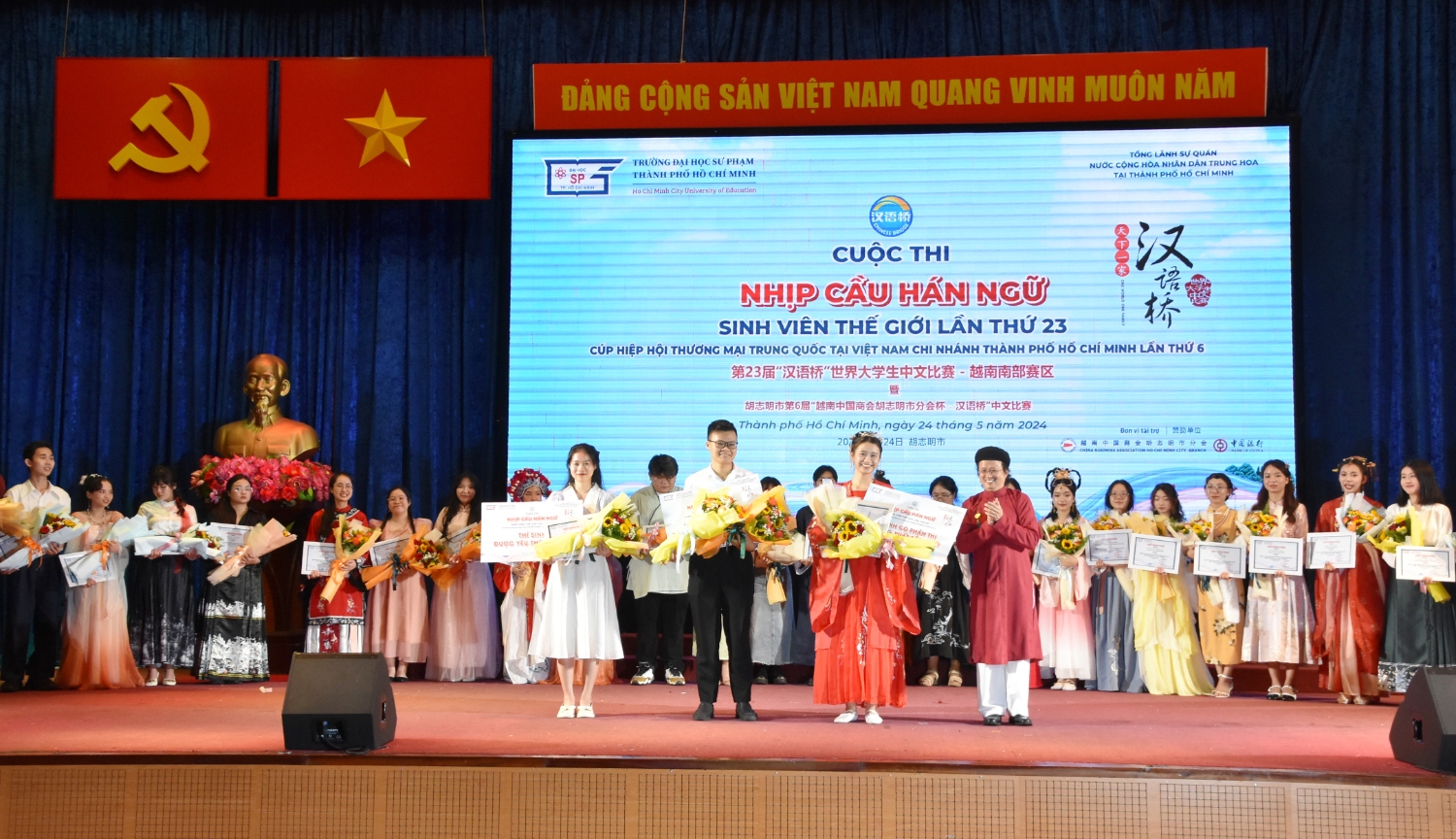 Cuoc thi Nhip cau Han Ngu