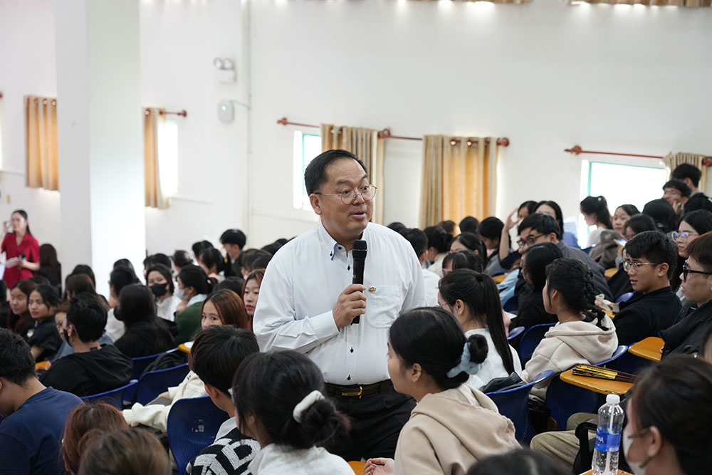 Hoi thao AI